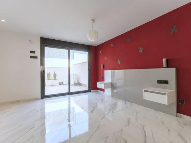 Villa en Venta en San Miguel de Salinas, Alicante