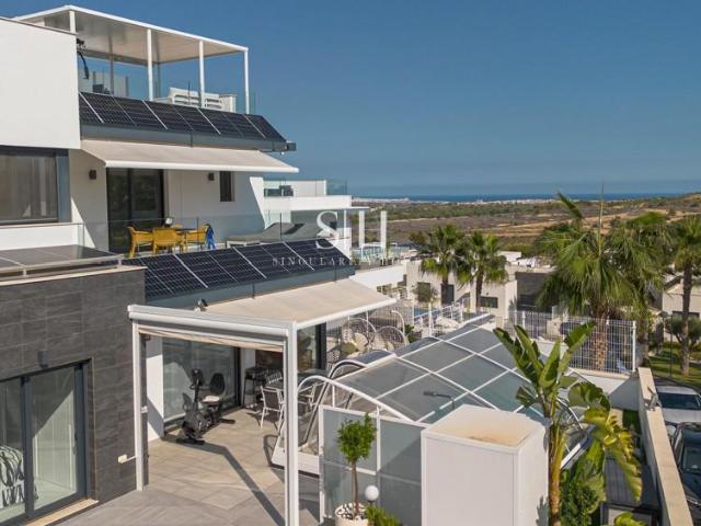 Villa en venta en San Miguel de Salinas Alicante