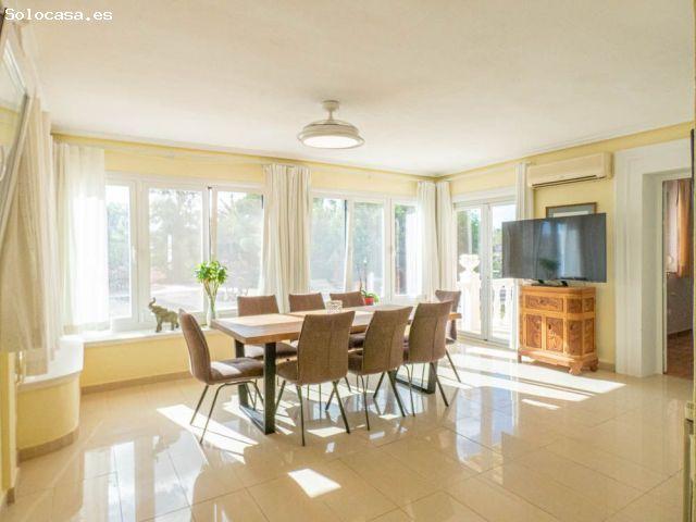 Villa en Venta en San Miguel de Salinas, Alicante