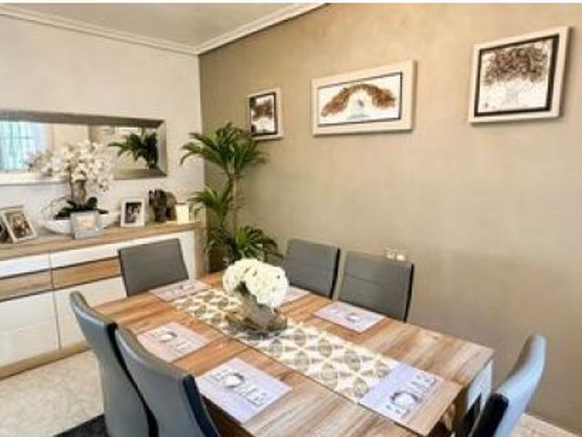 villa en Venta en San Miguel De Salinas. ETRV T8961
