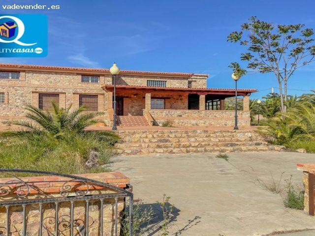 Villa en Venta en San Vicente del Raspeig, Alicante