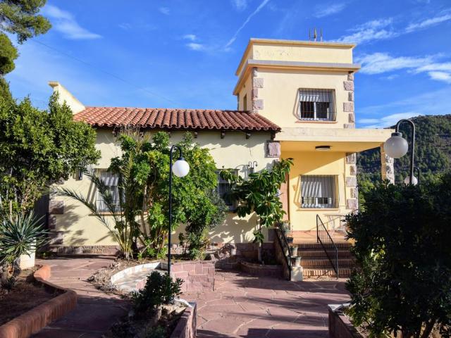 Villa en venta en Serra Valencia