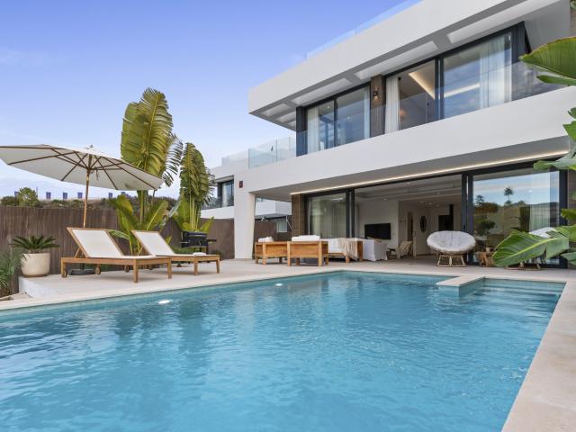 Villa en venta Estepona
