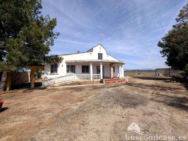 Villa en venta Linares