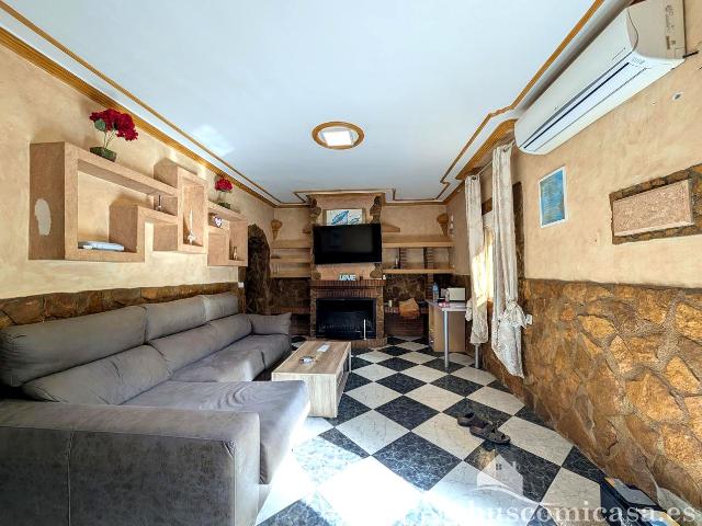 Villa en venta Linares