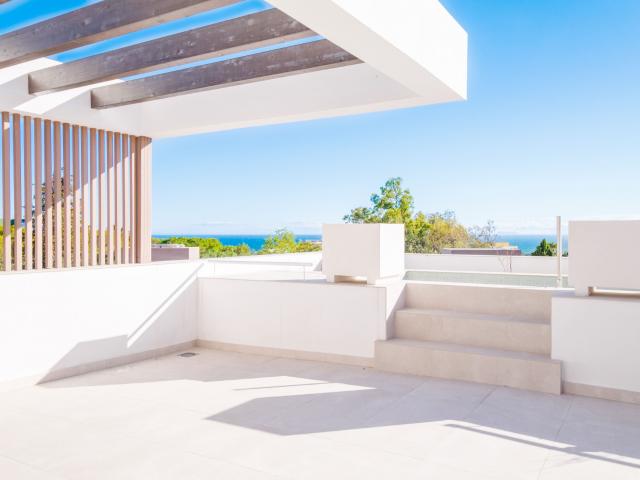 Villa en venta. Marbella
