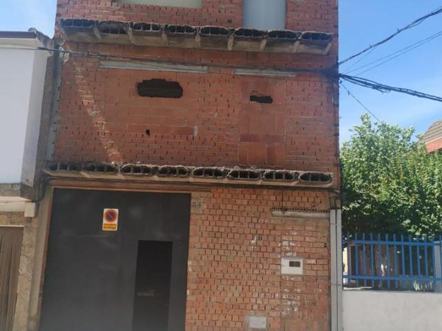 Villa en venta Montehermoso