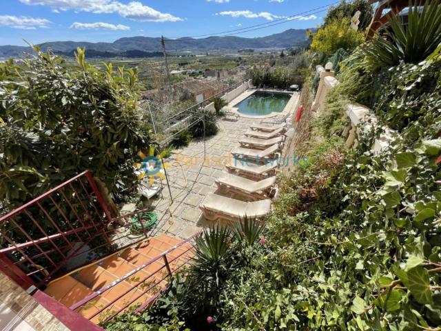 Villa en venta para eventos en Ador