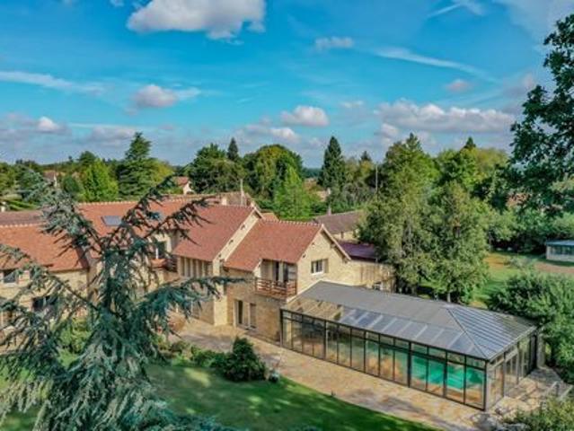 Villa à vendre sur Adainville Yvelines