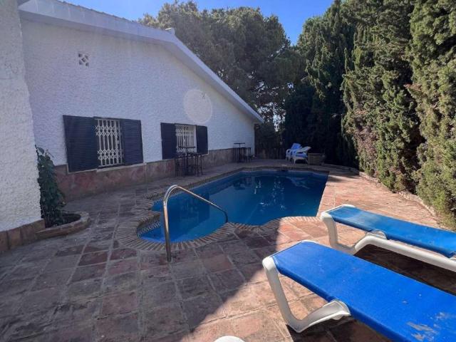 Villa en alquiler en Benalmádena Málaga