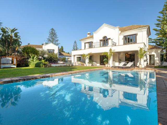 Villa en alquiler en Estepona Málaga