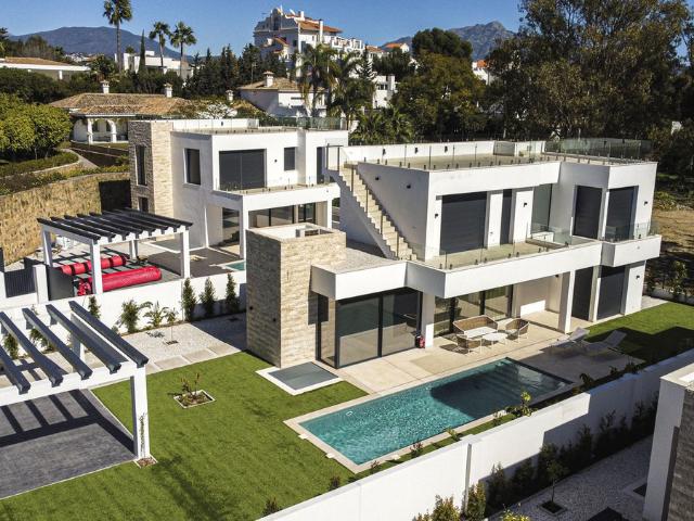 Villa en Atalaya Estepona
