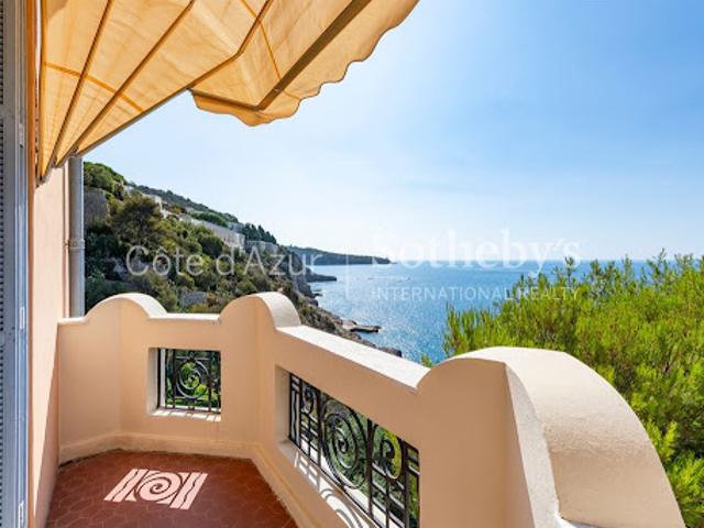 Villa en bord de mer avec jardin