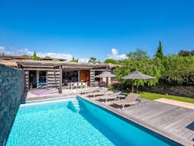 Villa en Bord de mer avec Jardin