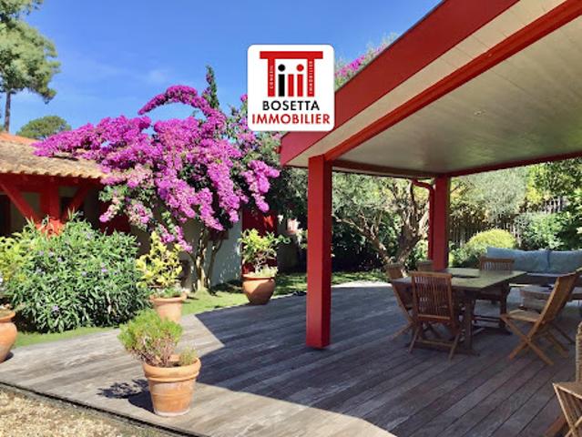 Villa en bord de mer avec terrasse