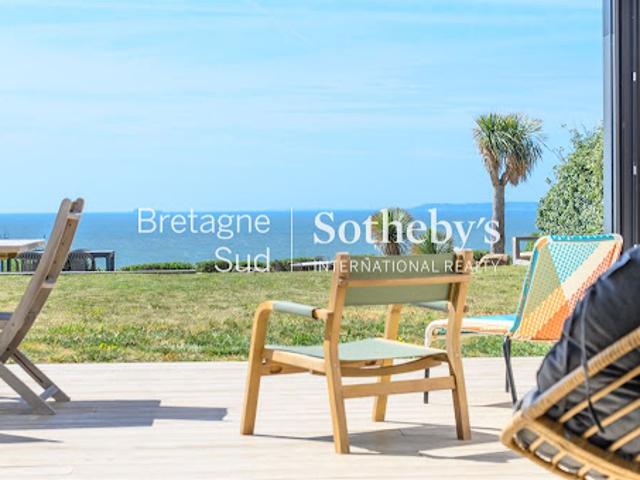 Villa en bord de mer avec terrasse