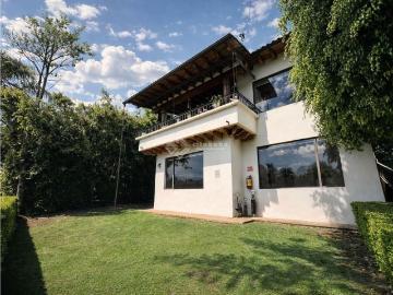 VILLA EN CLUB DE GOLF | JARDÍN | VISTA PANORAMICA | AVANDARO