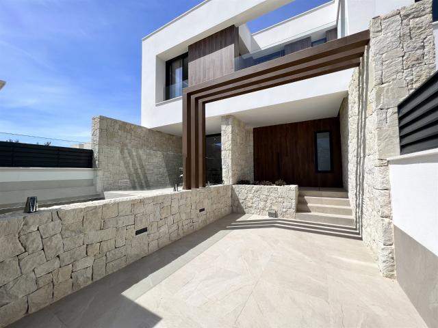 Villa en Dolores Bonita villa decorada con los últimas tende. 146m² Dolores