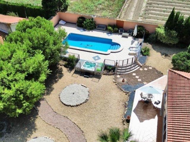 Villa en Dolores con estudio independiente Zona campo Dolores