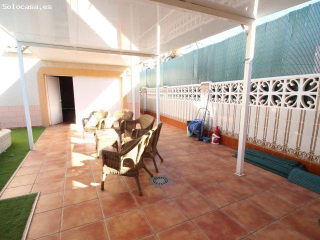 VILLA EN ESQUINA EN EL CHAPARRAL