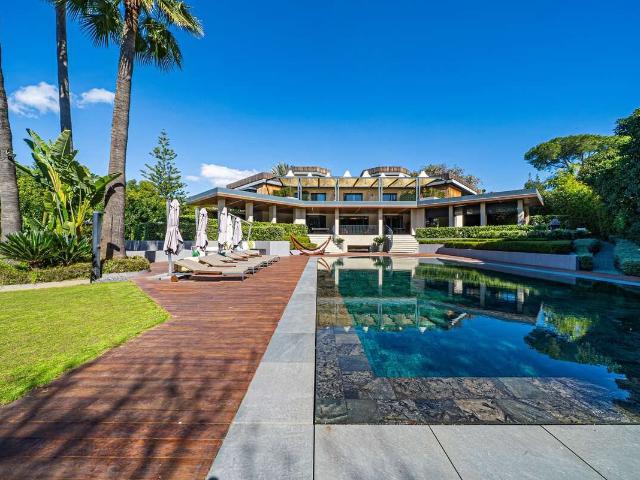 Villa En Guadalmina Baja, Marbella. Villa Exclusiva En Guada. 1303m² Guadalmina