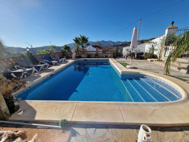 Villa en Guaro