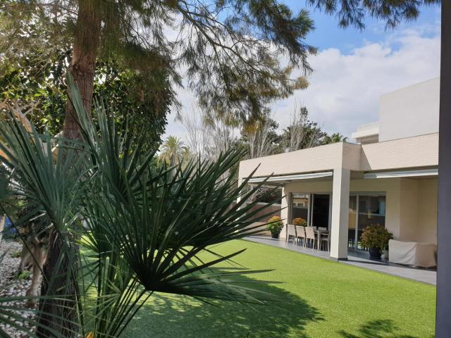 Villa en Jacarilla
