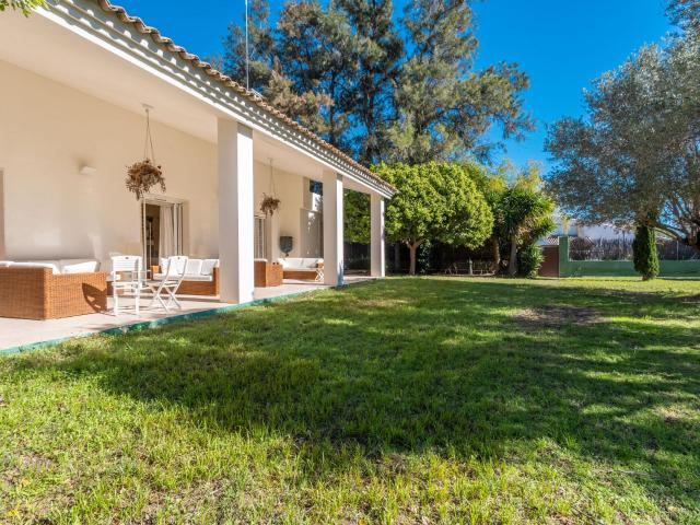 Villa en la zona residencial de Rocafort