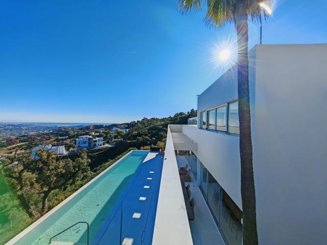 Villa en La Mairena Marbella