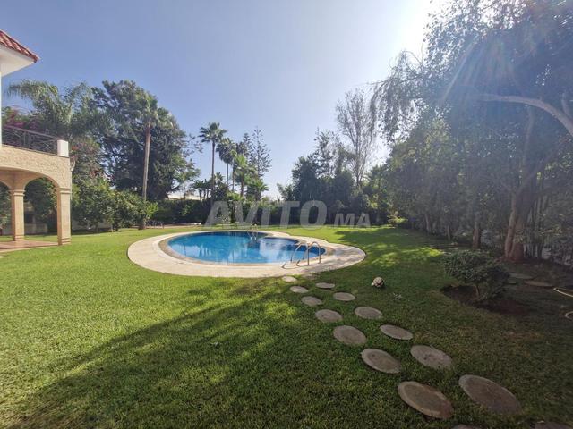Villa en location à souissi rabat