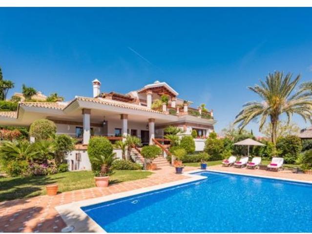 Villa en Los Flamingos Golf, Benahavis