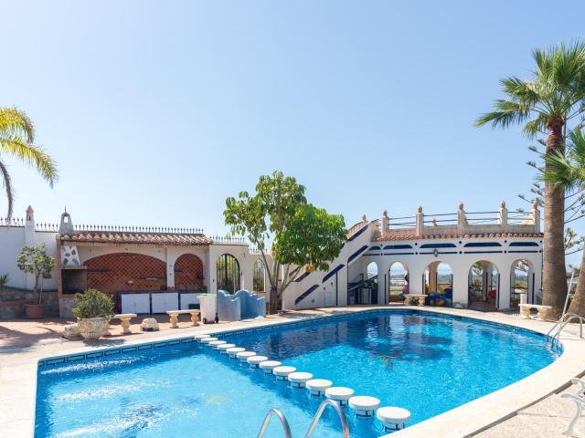 VILLA EN MINASIERRA