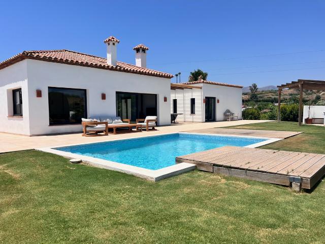 Villa en New Golden Mile Estepona