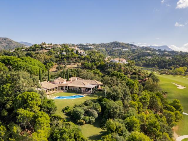 VILLA EN NUEVA ANDALUCÍA, MARBELLA