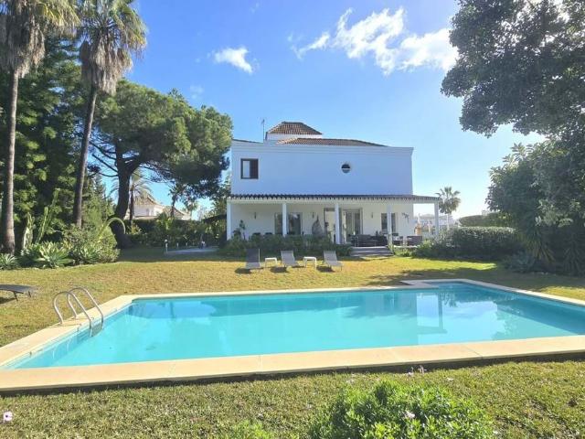 Villa en Nueva Andalucia Marbella