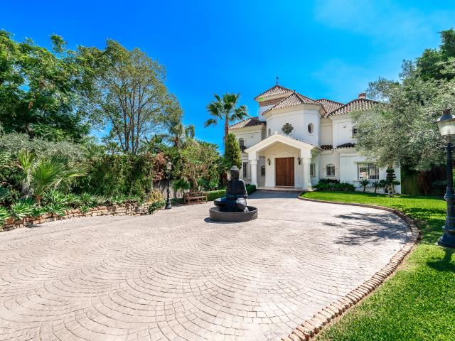 Villa en Nueva Andalucia Marbella