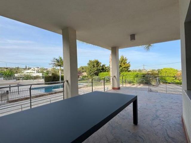 VILLA EN PEÑA DE LAS AGUILAS
