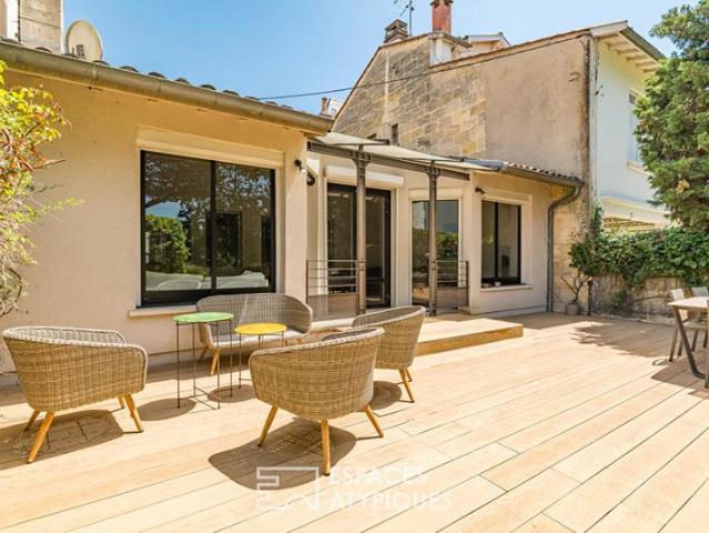 Villa en pierre avec jardin au coeur de Primerose