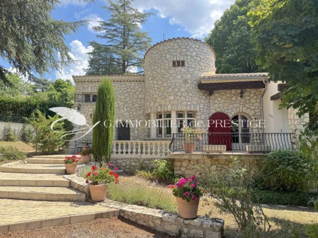 Villa en pierre de caractère à Sault Jardin, calme & prest