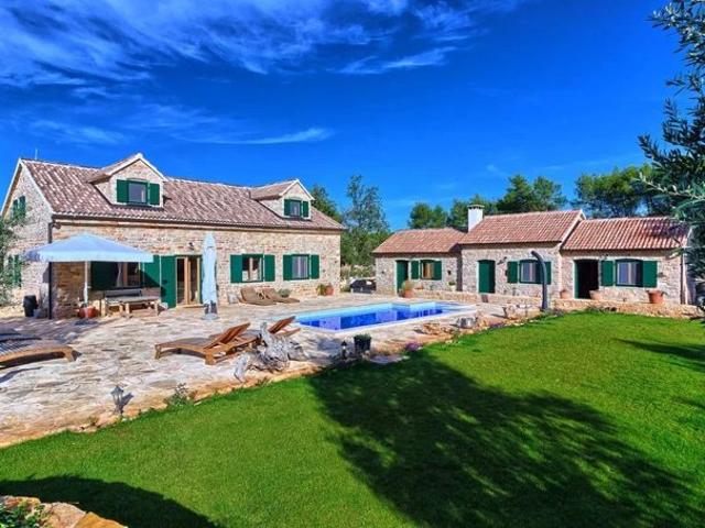 Villa en pierre sur l'île de Hvar