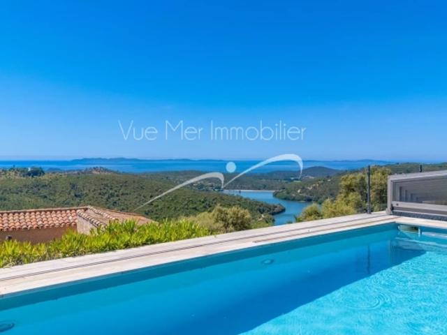 VILLA en position dominante Bormes Les Mimosas
