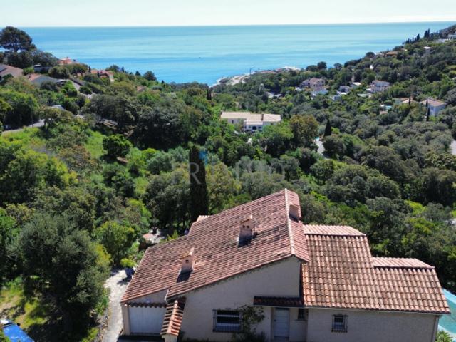 Villa en pleine nature aux Issambres Vue Mer Panoramique