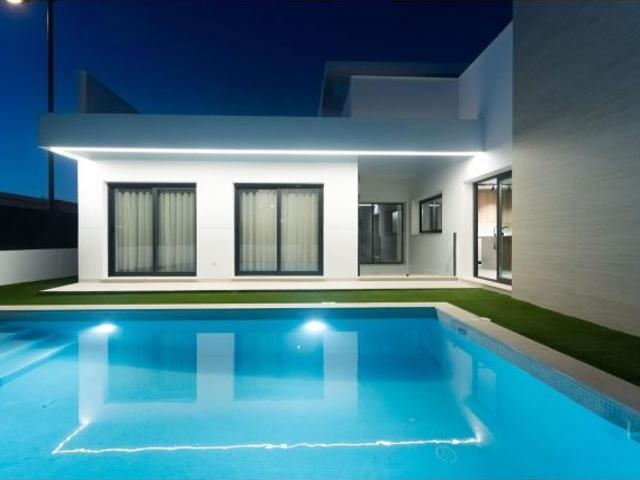 VILLA EN SANTA ROSALIA