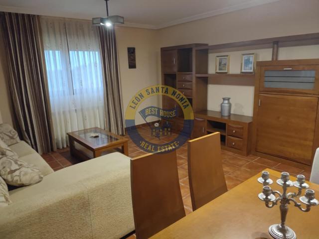 Casa en Santovenia de la Valdoncina