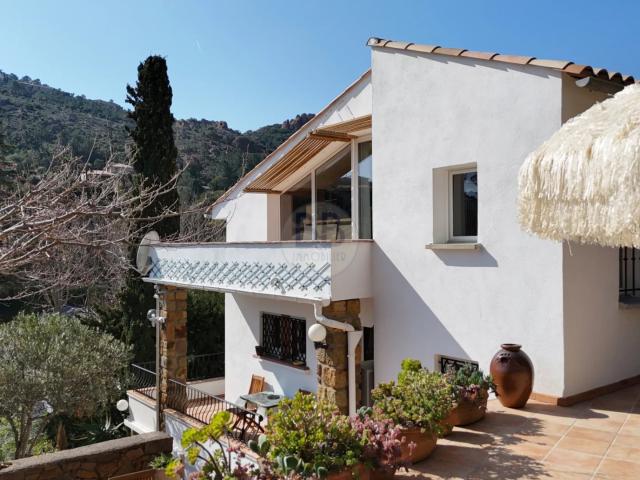 Villa entièrement rénovée Anthéor À 5 min des plages à p