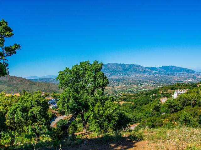 Villa Excepcional Off Plan en La Mairena, Ojén