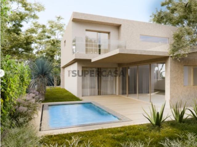 Villa exclusiva com 5 quartos em construção no Algarve