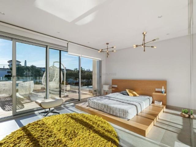 VILLA EXCLUSIVA DE DISEÑO EN CAMPOAMOR