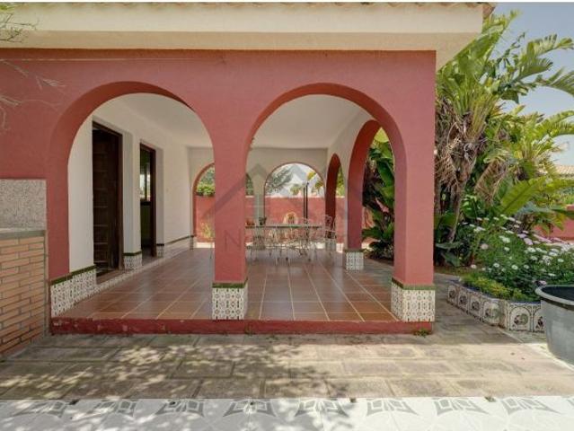 Villa Exclusiva en Montecolorado – La Pobla de Vallbona