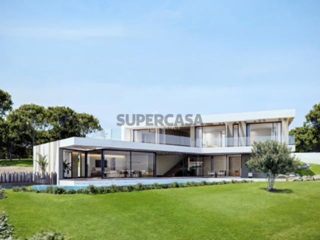 Villa Exclusiva T4 em Azenhas do Mar com Vista Mar e Sustentabilidade Premium